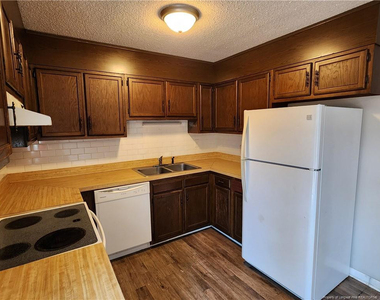 408 Sheila Street - Photo Thumbnail 3