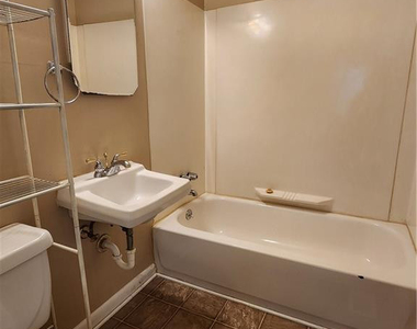 1347 Levy Drive - Photo Thumbnail 8
