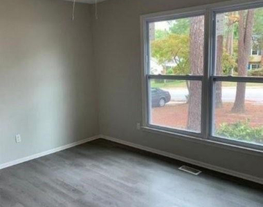 1615 Morehead Avenue - Photo Thumbnail 5