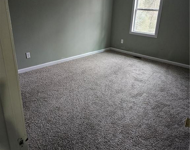 5804 Aftonshire Drive - Photo Thumbnail 3