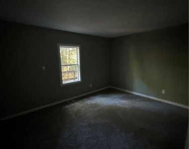 5804 Aftonshire Drive - Photo Thumbnail 12