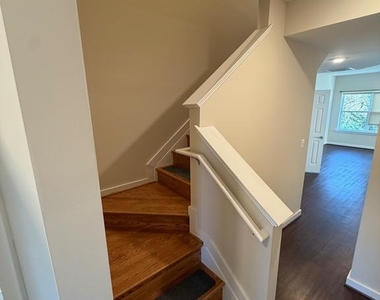 3301 Demirel Way - Photo Thumbnail 18