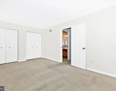 5621 Queen Anne Court - Photo Thumbnail 18