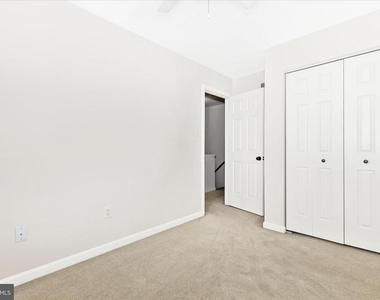 5621 Queen Anne Court - Photo Thumbnail 28