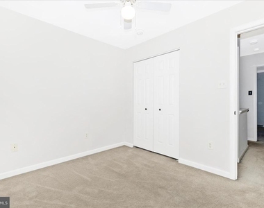5621 Queen Anne Court - Photo Thumbnail 25