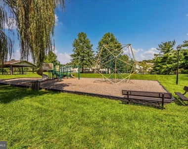 5621 Queen Anne Court - Photo Thumbnail 58