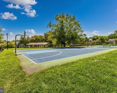 5621 Queen Anne Court - Photo Thumbnail 50
