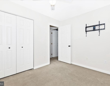 5621 Queen Anne Court - Photo Thumbnail 24