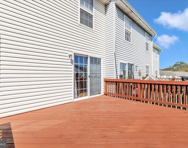 5621 Queen Anne Court - Photo Thumbnail 46