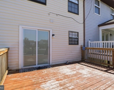 663 Johahn Drive - Photo Thumbnail 16