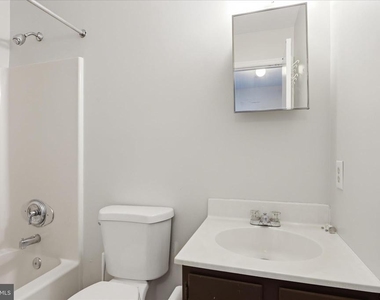 663 Johahn Drive - Photo Thumbnail 13