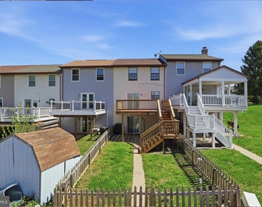 663 Johahn Drive - Photo Thumbnail 17