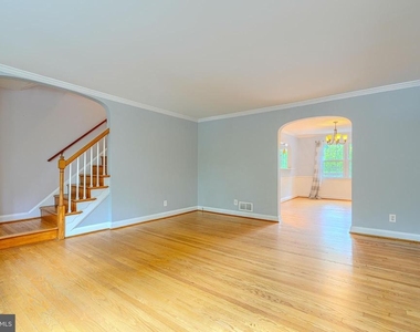 372 Old Trail Road - Photo Thumbnail 4