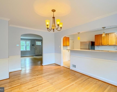 372 Old Trail Road - Photo Thumbnail 7