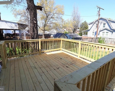 5110 Kenwood Avenue - Photo Thumbnail 6