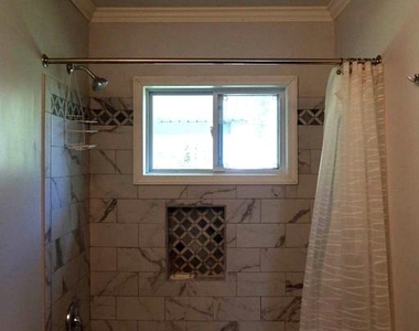 109 Deep Dale Drive - Photo Thumbnail 10