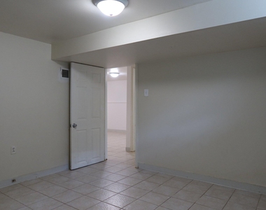 109 Deep Dale Drive - Photo Thumbnail 27