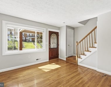 7124 Gough Street - Photo Thumbnail 3