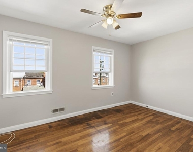 7124 Gough Street - Photo Thumbnail 12