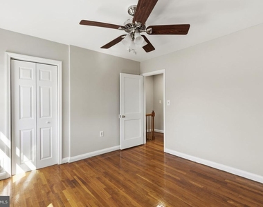 7124 Gough Street - Photo Thumbnail 15