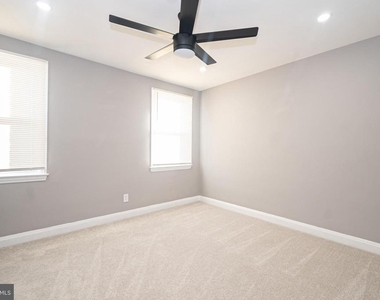 3519 Kentucky Avenue - Photo Thumbnail 6