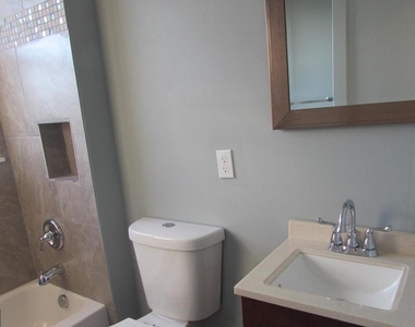 2735 Chesterfield Avenue - Photo Thumbnail 14