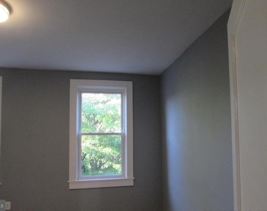 2735 Chesterfield Avenue - Photo Thumbnail 23