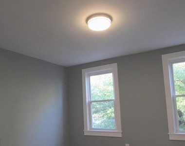 2735 Chesterfield Avenue - Photo Thumbnail 21
