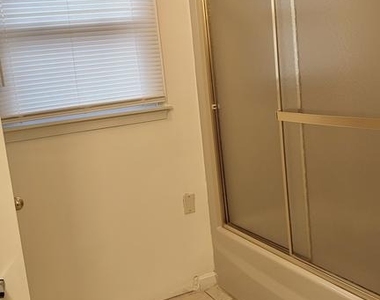 15 Colgate Drive - Photo Thumbnail 13