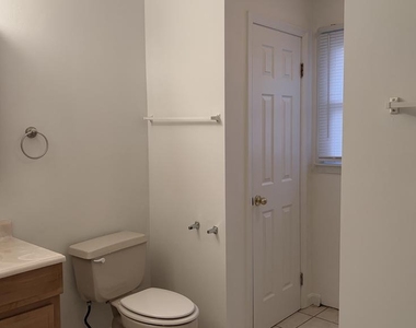 15 Colgate Drive - Photo Thumbnail 12