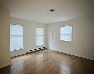 15 Colgate Drive - Photo Thumbnail 10