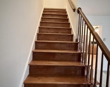 15 Colgate Drive - Photo Thumbnail 14