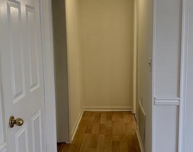 15 Colgate Drive - Photo Thumbnail 9