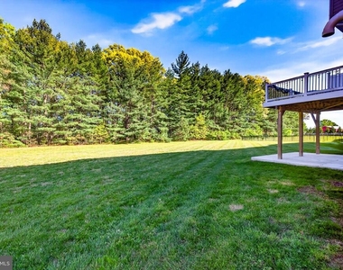 6364 Pebblebrook Drive - Photo Thumbnail 7