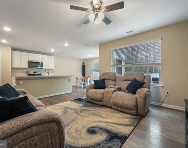 504 Currant Circle - Photo Thumbnail 2