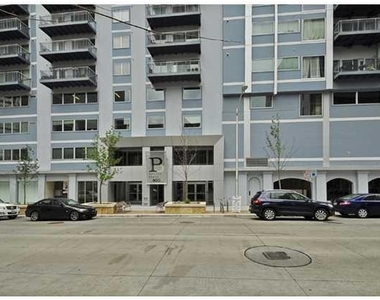 800 Brazos St - Photo Thumbnail 20