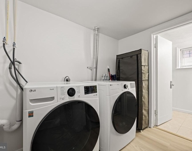 139 Hawaii Avenue Ne - Photo Thumbnail 16