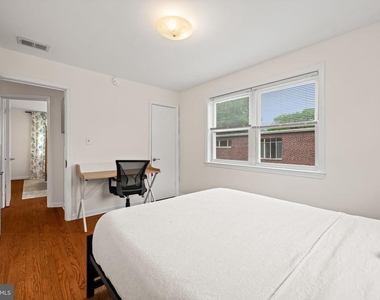 139 Hawaii Avenue Ne - Photo Thumbnail 13