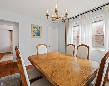 139 Hawaii Avenue Ne - Photo Thumbnail 4