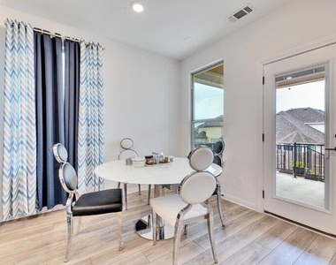 10403 Spanish Jennet Way - Photo Thumbnail 24