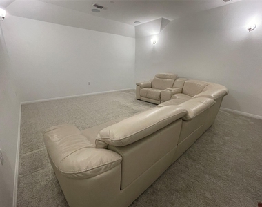 10403 Spanish Jennet Way - Photo Thumbnail 12