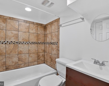 141 Uhland Terrace Ne - Photo Thumbnail 8