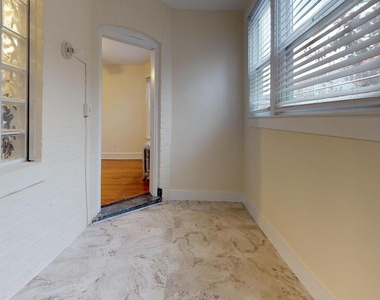 728 Rock Creek Church Road Nw - Photo Thumbnail 32