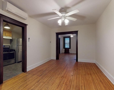 728 Rock Creek Church Road Nw - Photo Thumbnail 3