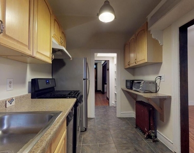 728 Rock Creek Church Road Nw - Photo Thumbnail 7