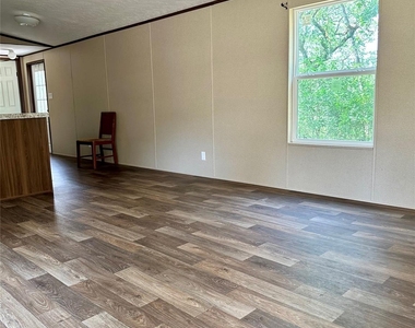 104 Shoshoni Dr - Photo Thumbnail 6