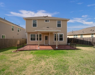 156 Triumph Rd - Photo Thumbnail 21
