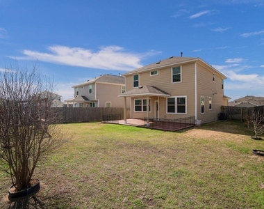 156 Triumph Rd - Photo Thumbnail 22