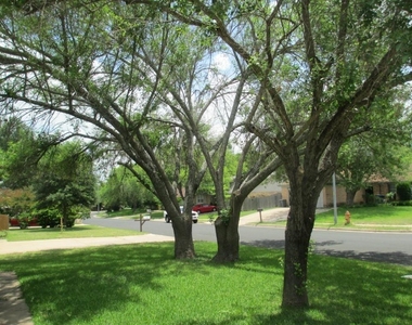 1214 Doonesbury Dr - Photo Thumbnail 26