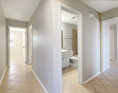 1214 Doonesbury Dr - Photo Thumbnail 19